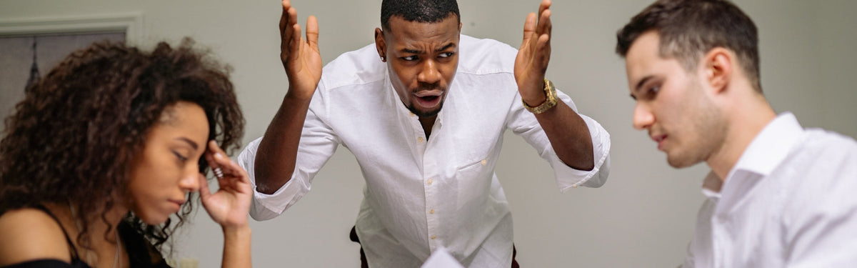 10 signes d’un environnement de travail toxique (et comment y remédier)